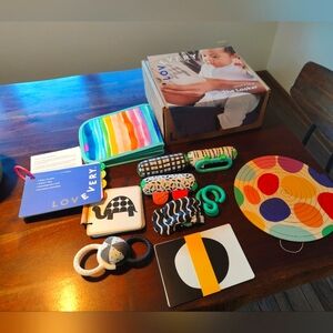 LOVEVERY - The Looker - 0 to 12 weeks - Complete Set